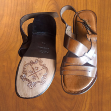 Men's buckle sandals